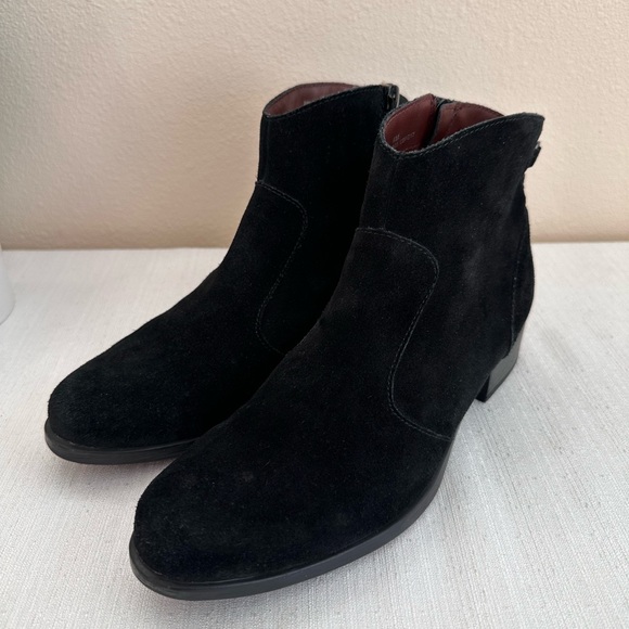 B.O.C. Black Suede Tassel Zip Ankle Booties Women’s 8M - Picture 6 of 13